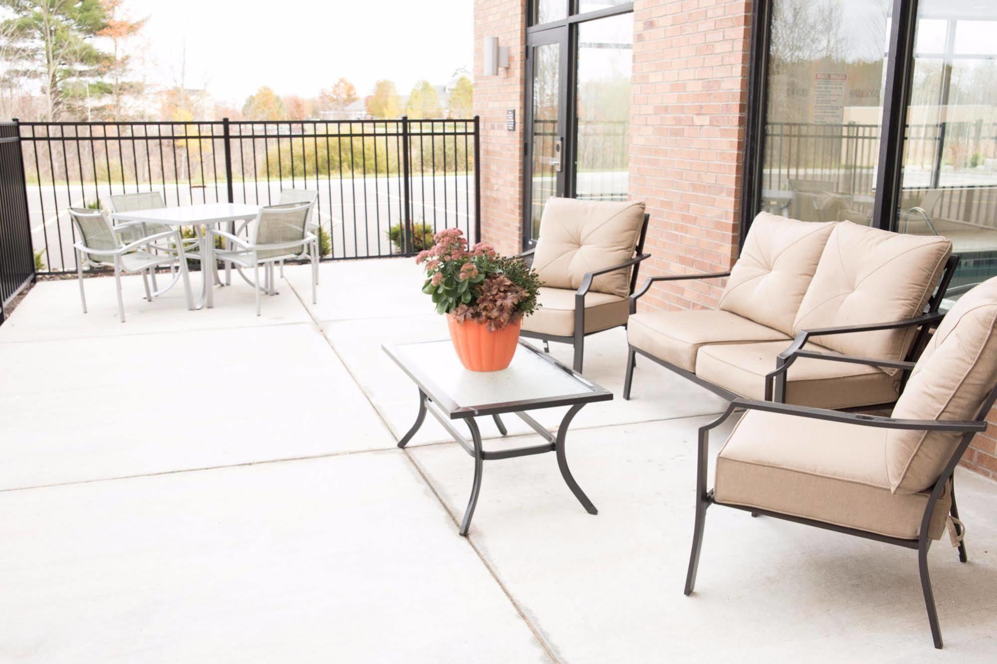 Hampton Inn & Suites Big Rapids, Mi Luaran gambar